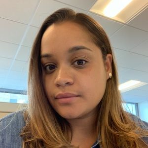 Meet your Posher, Jenitza